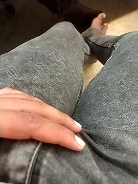 Snapshot of kunalmishra2003 chatting on 11/23/25, 05:07 kunalmishra2003 online show from 11/23/25, 05:07