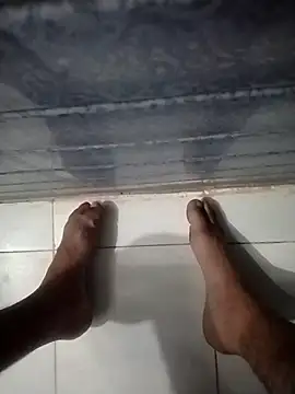 Snapshot of kunalmishra2003 chatting on 11/25/25, 12:54 kunalmishra2003 online show from 11/25/25, 12:54