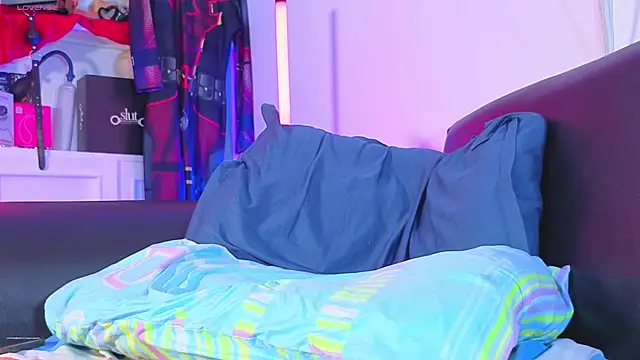 jhonny sulivan online show from 04/14/26, 03:07