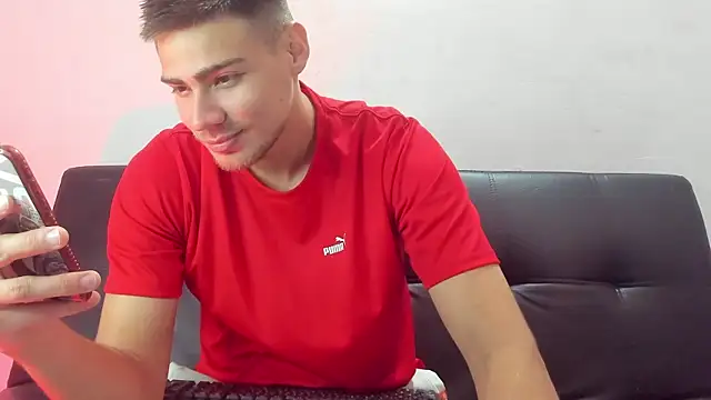 Snapshot of Brian_cx chatting on 01/04/25, 03:49 Brian cx online show from 01/04/25, 03:49