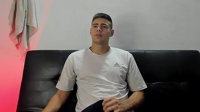 Snapshot of Brian_cx chatting on 01/16/25, 08:57 Brian cx online show from 01/16/25, 08:57