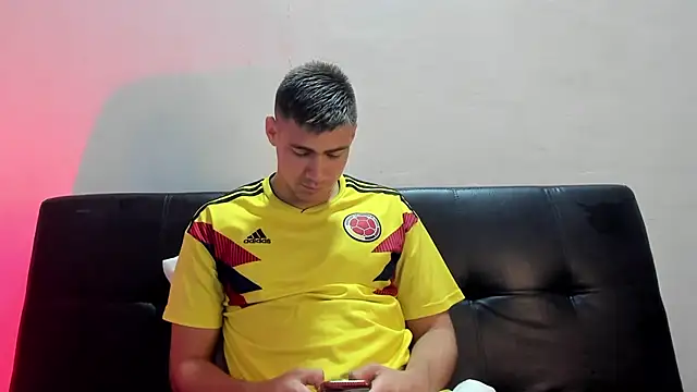 Snapshot of Brian_cx chatting on 01/29/25, 10:16 Brian cx online show from 01/29/25, 10:16