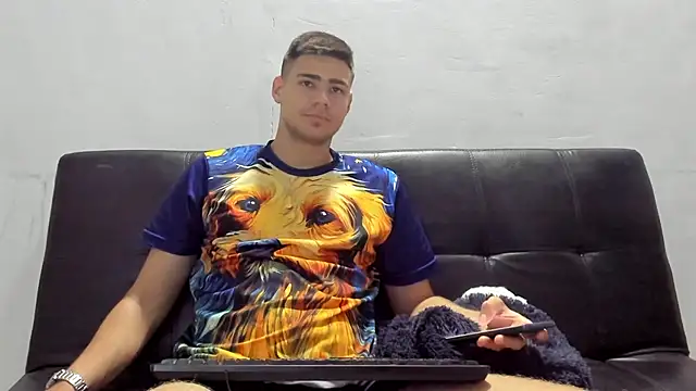 Snapshot of Brian_cx chatting on 02/01/25, 02:26 Brian cx online show from 02/01/25, 02:26