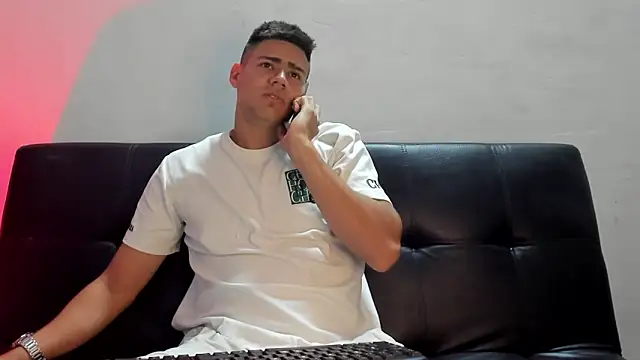 Snapshot of Brian_cx chatting on 02/07/25, 04:37 Brian cx online show from 02/07/25, 04:37