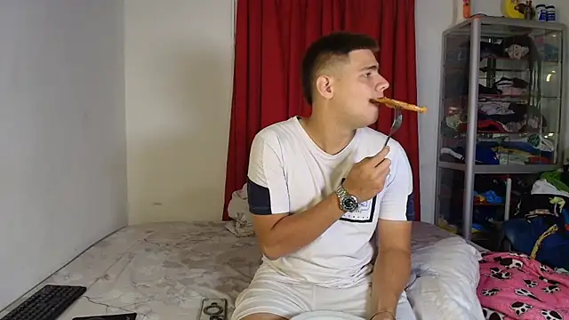 Snapshot of Brian_cx chatting on 11/07/25, 02:55 Brian cx online show from 11/07/25, 02:55