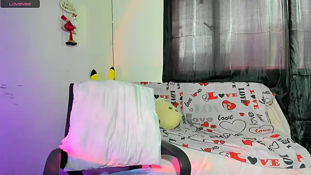 litle mily  online show from 12/21/24, 09:47