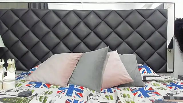 Snapshot of KariinaTaylor chatting on 02/01/25, 07:34 KariinaTaylor online show from 02/01/25, 07:34