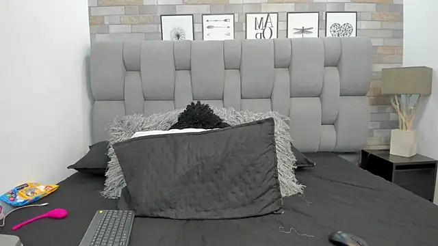 Snapshot of KariinaTaylor chatting on 10/27/25, 06:34 KariinaTaylor online show from 10/27/25, 06:34