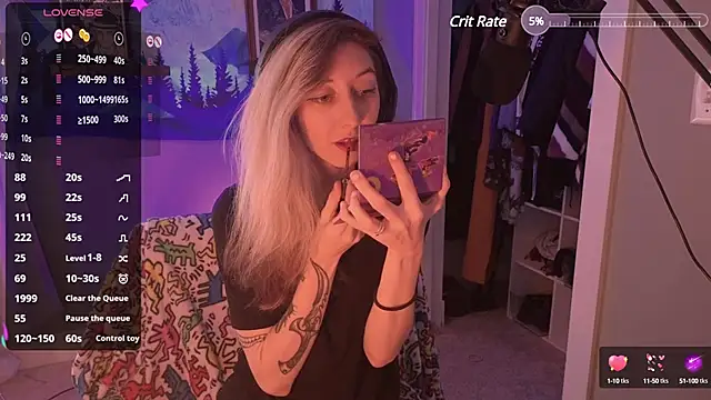 Snapshot of lovelylucyy chatting on 01/03/25, 07:18 lovelylucyy online show from 01/03/25, 07:18