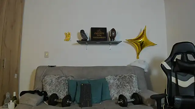 julian wallace online show from 10/28/25, 02:42