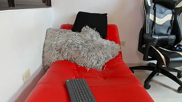 julian wallace online show from 04/09/26, 06:24