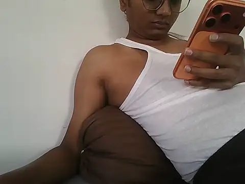 Snapshot of darshan_guj chatting on 04/21/26, 05:14 darshan guj online show from 04/21/26, 05:14