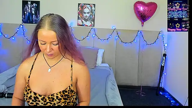 Snapshot of MuscleXXXBarbie chatting on 02/18/25, 02:59 MuscleXXXBarbie online show from 02/18/25, 02:59