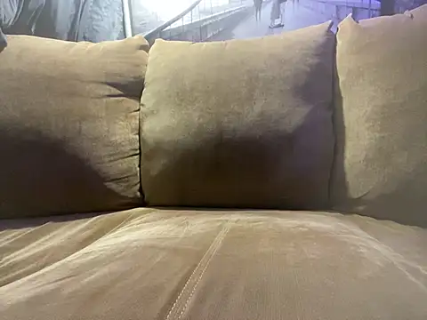 Snapshot of BigMac1596 chatting on 02/08/25, 05:08 BigMac1596 online show from 02/08/25, 05:08