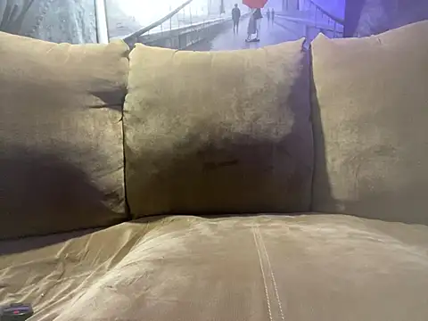 Snapshot of BigMac1596 chatting on 02/12/25, 05:26 BigMac1596 online show from 02/12/25, 05:26