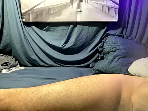 Snapshot of BigMac1596 chatting on 09/12/25, 03:56 BigMac1596 online show from 09/12/25, 03:56