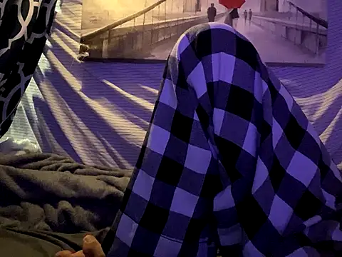 Snapshot of BigMac1596 chatting on 09/28/25, 05:40 BigMac1596 online show from 09/28/25, 05:40