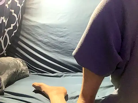 Snapshot of BigMac1596 chatting on 10/04/25, 12:52 BigMac1596 online show from 10/04/25, 12:52