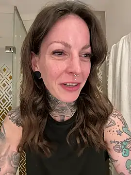 BrownieyQueen online show from 02/21/26, 09:21