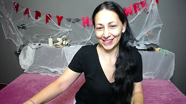 Snapshot of LiluGrants chatting on 10/29/25, 07:26 LiluGrants online show from 10/29/25, 07:26