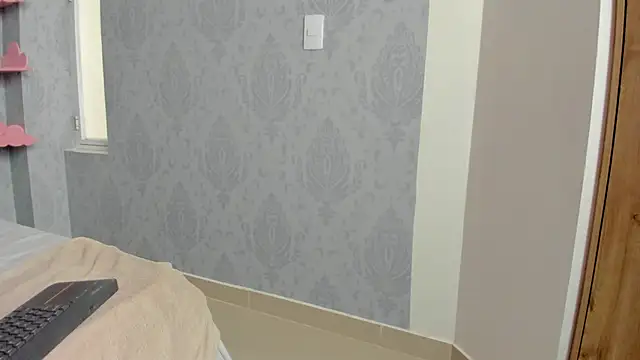 Snapshot of MaddyCute4u chatting on 02/21/25, 02:38 MaddyCute4u online show from 02/21/25, 02:38