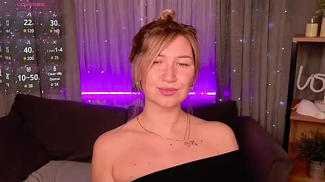 MilaBott online show from 02/04/25, 11:16