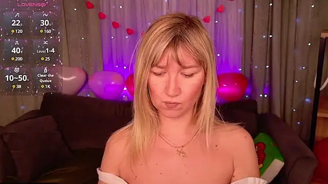 MilaBott online show from 02/11/25, 08:10