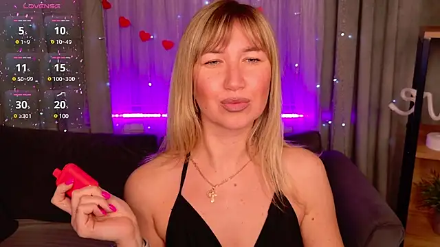 MilaBott online show from 02/17/25, 10:25