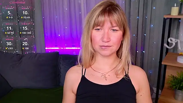 MilaBott online show from 03/18/25, 06:04