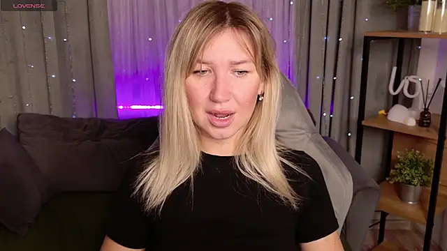 MilaBott online show from 09/28/25, 08:14