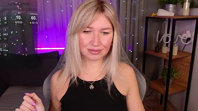 MilaBott online show from 11/15/25, 08:05