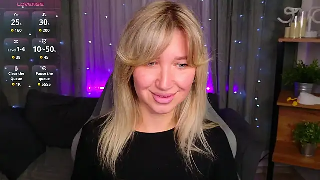 Snapshot of MilaBott chatting on 06/18/26, 07:07 MilaBott online show from 06/18/26, 07:07