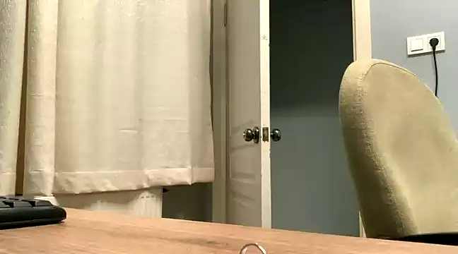 Snapshot of themany29 chatting on 02/03/25, 12:47 themany29 online show from 02/03/25, 12:47