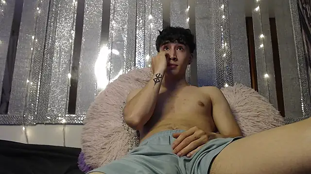 gojo satoru 18 online show from 02/07/25, 05:40