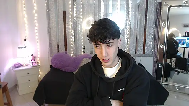 gojo satoru 18 online show from 02/08/25, 11:55