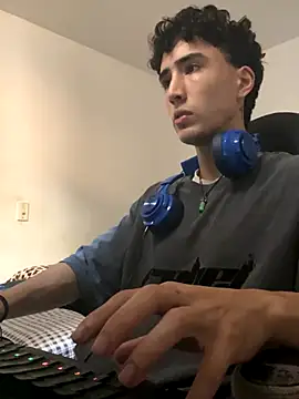 gojo satoru 18 online show from 10/25/25, 06:02