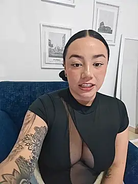 Snapshot of helena_smith chatting on 02/09/26, 04:05 helena smith online show from 02/09/26, 04:05