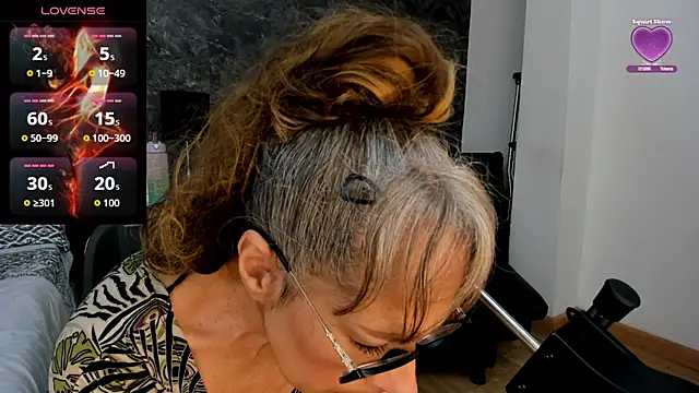 Bella Evans  online show from 11/15/25, 06:59