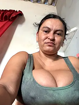 Horny-Mommy-Dirty online show from 11/15/25, 01:29