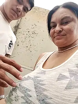 Horny-Mommy-Dirty online show from 04/06/26, 04:52