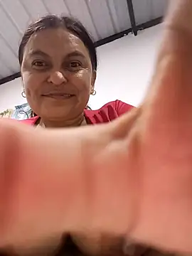 Snapshot of Horny-Mommy-Dirty chatting on 04/29/26, 03:32 Horny-Mommy-Dirty online show from 04/29/26, 03:32