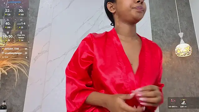 Snapshot of GabrielaLugo chatting on 03/05/25, 03:40 GabrielaLugo online show from 03/05/25, 03:40