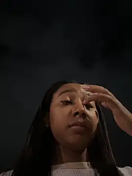 Snapshot of GabrielaLugo chatting on 12/02/25, 02:39 GabrielaLugo online show from 12/02/25, 02:39