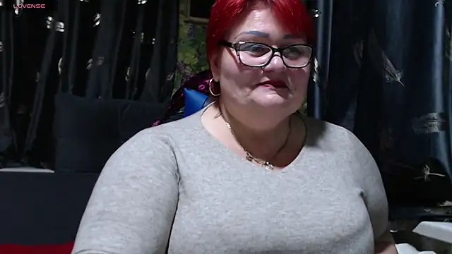 Snapshot of Goddess57 chatting on 02/13/25, 02:20 Goddess57 online show from 02/13/25, 02:20