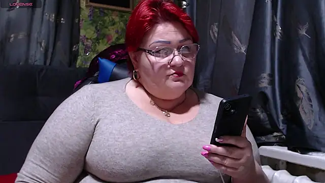 Snapshot of Goddess57 chatting on 02/14/25, 10:59 Goddess57 online show from 02/14/25, 10:59