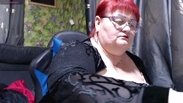 Snapshot of Goddess57 chatting on 02/19/25, 09:50 Goddess57 online show from 02/19/25, 09:50