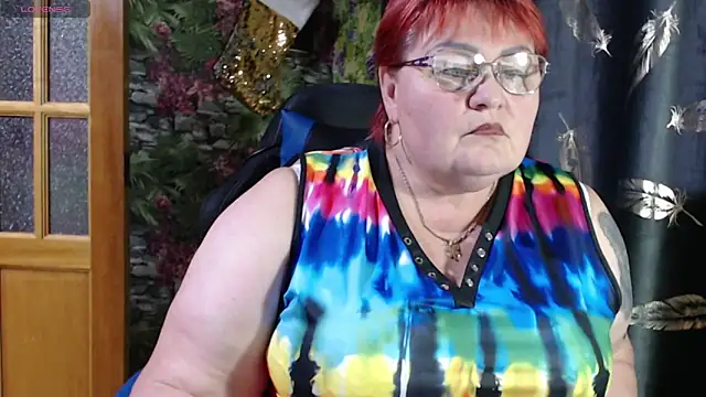 Snapshot of Goddess57 chatting on 03/11/25, 05:24 Goddess57 online show from 03/11/25, 05:24