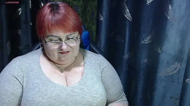 Snapshot of Goddess57 chatting on 03/15/25, 05:04 Goddess57 online show from 03/15/25, 05:04