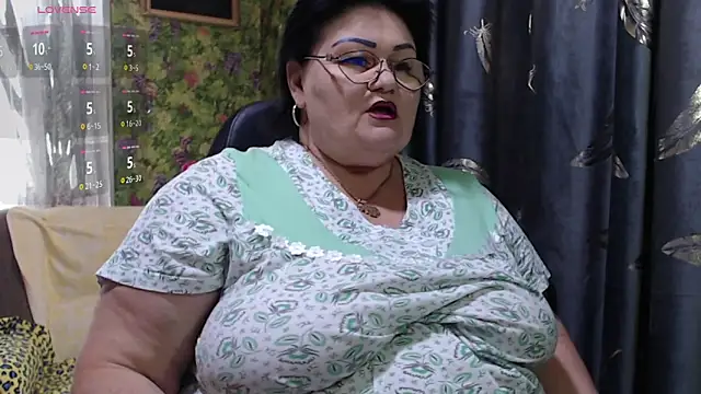 Snapshot of Goddess57 chatting on 09/15/25, 10:04 Goddess57 online show from 09/15/25, 10:04