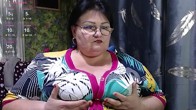 Snapshot of Goddess57 chatting on 10/01/25, 09:15 Goddess57 online show from 10/01/25, 09:15